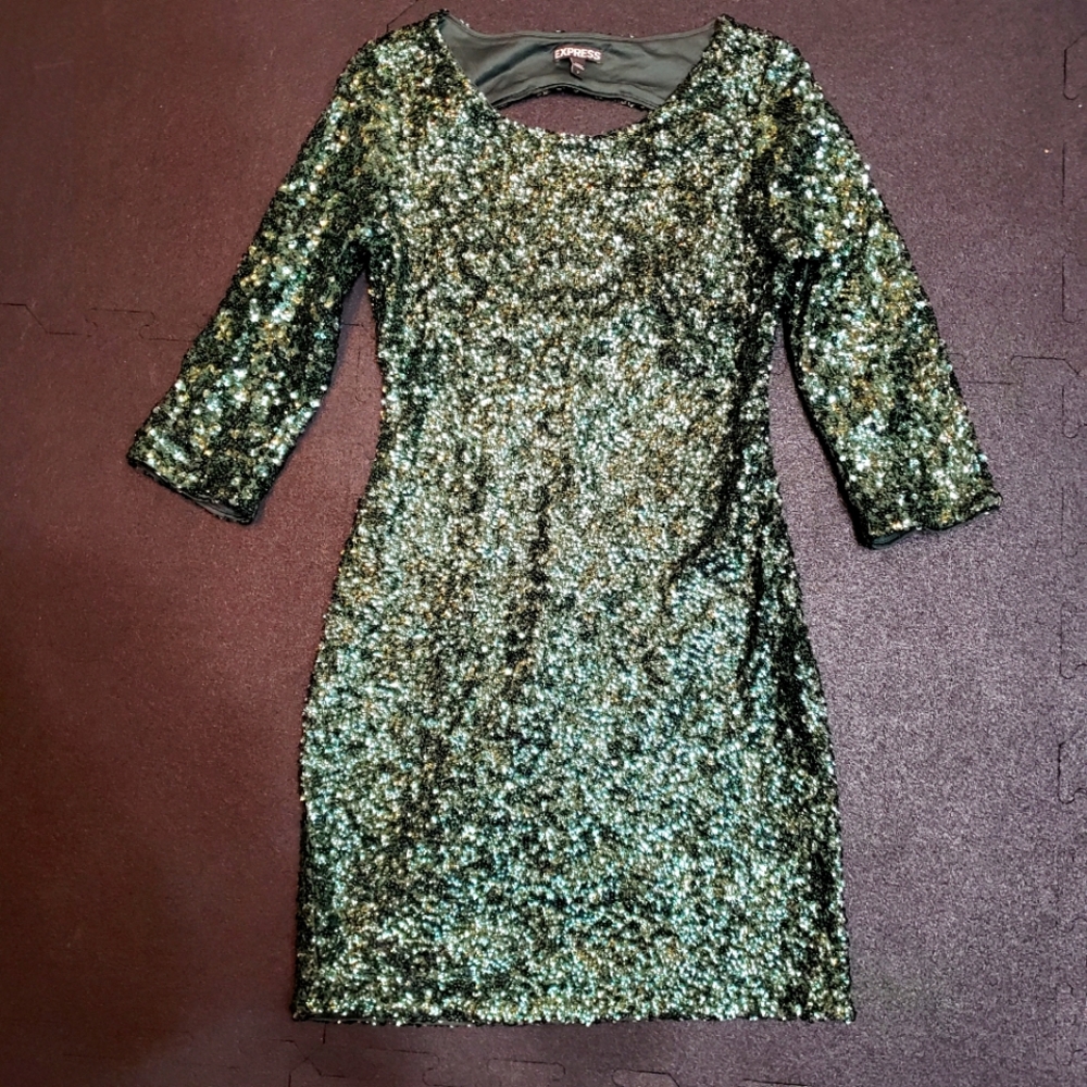 Green sequin mini dress w keyhole back